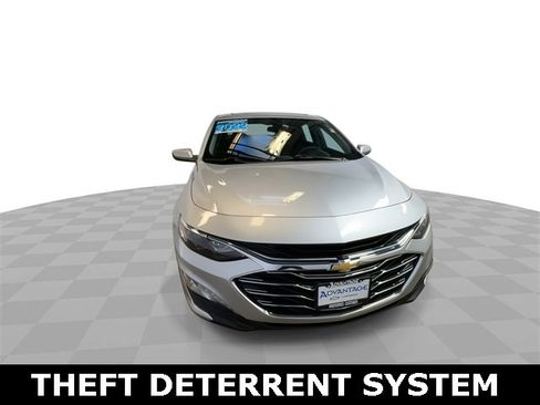 Used 2022 Chevrolet Malibu LT image 3