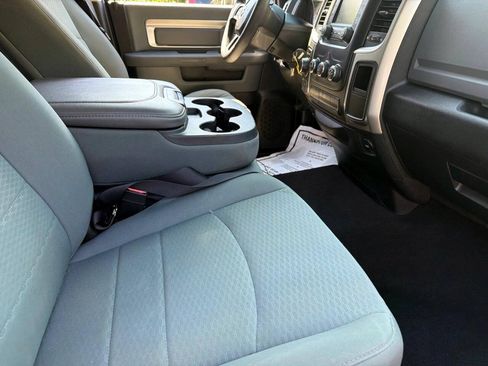 Used 2015 RAM 1500 Classic SLT AWD/4WD image 8