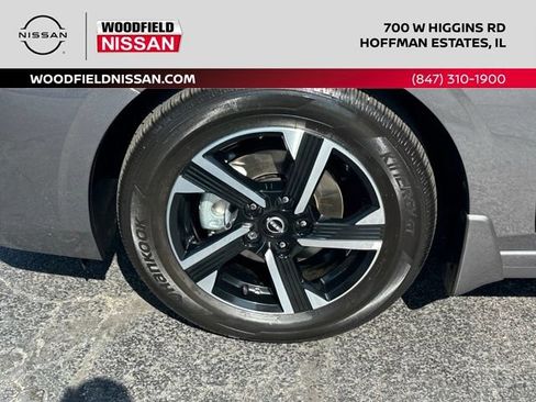 Certified 2025 Nissan Sentra SV w/ Trunk Package FWD image 8
