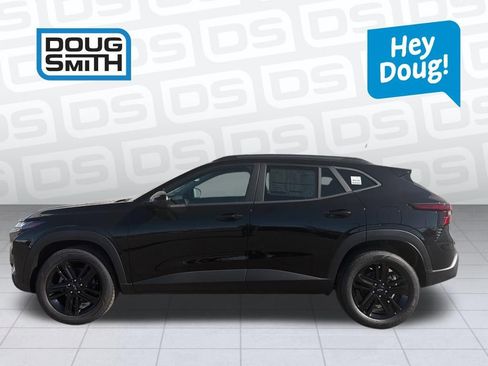 New 2026 Chevrolet Trax ACTIV w/ Sunroof Package image 3