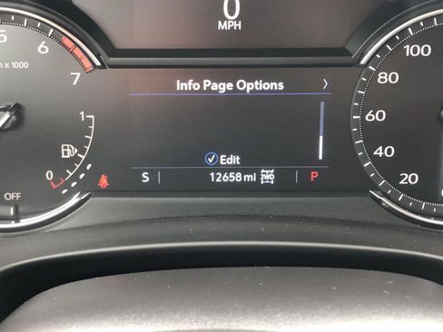 Used 2023 Cadillac XT4 Premium Luxury AWD/4WD image 25
