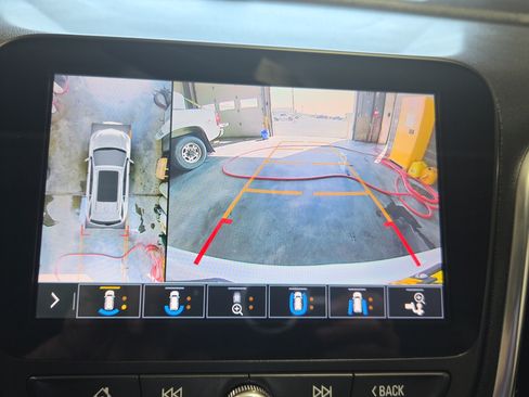 Used 2021 Chevrolet Equinox Premier AWD/4WD image 42