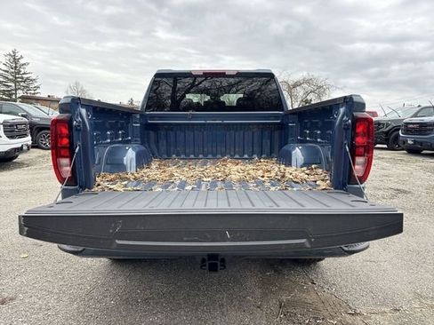 New 2026 GMC Sierra 1500 Elevation image 23