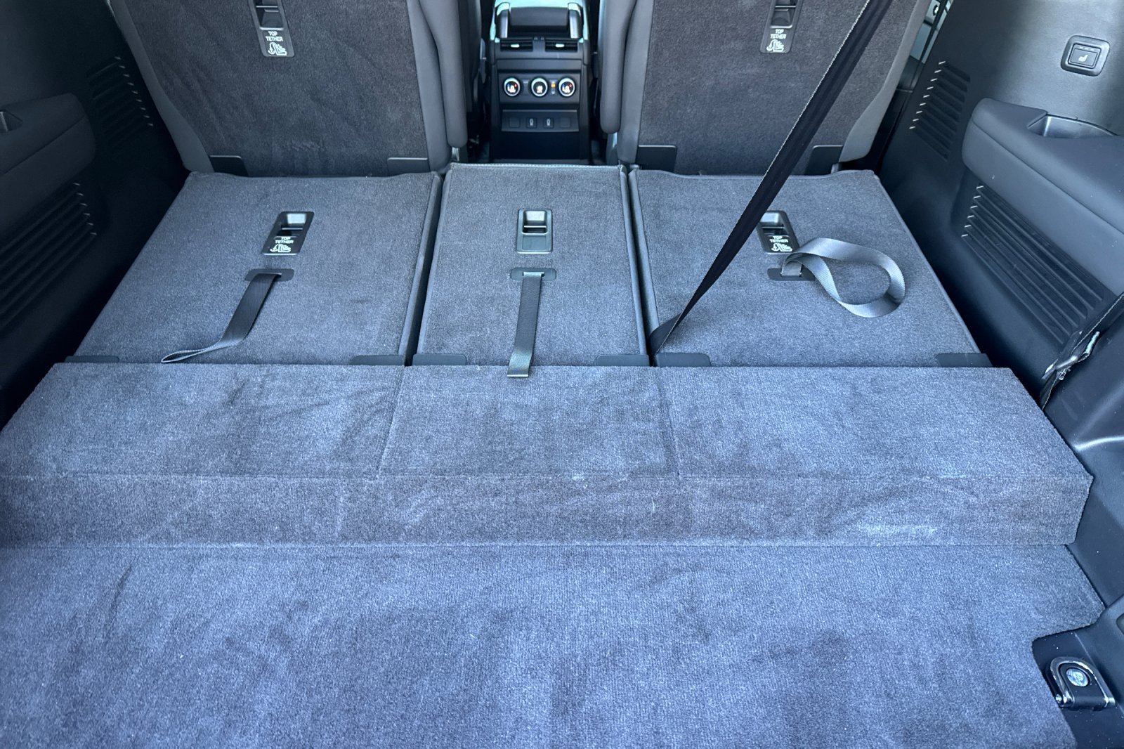 Used 2026 Land Rover Defender 130 S AWD/4WD image 17