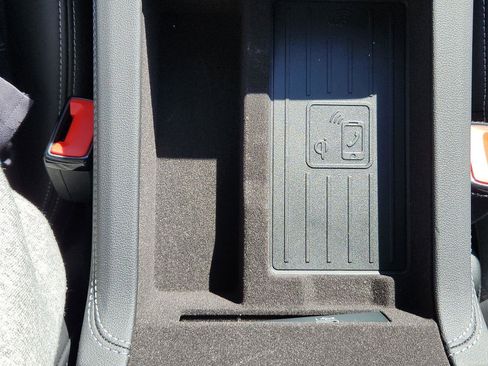 Used 2025 Audi A6 Premium Plus image 25