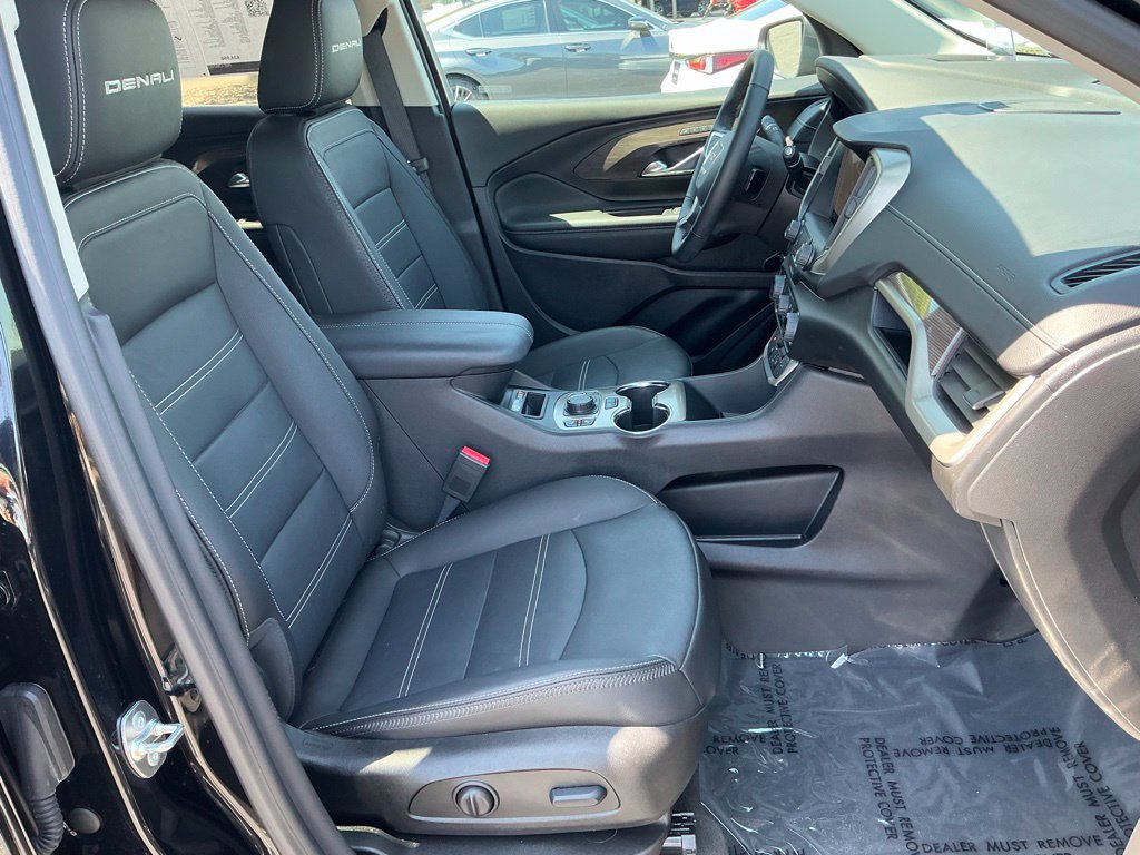 Used 2024 GMC Terrain Denali w/ Denali Premium Package AWD/4WD image 23