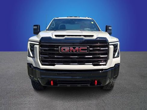 Used 2026 GMC Sierra 2500 AT4X AWD/4WD image 2