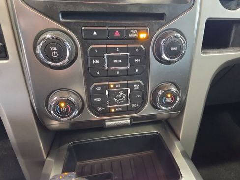 Used 2014 Ford F150 FX4 w/ Equipment Group 402A Luxury AWD/4WD image 29