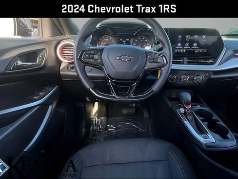 Used 2024 Chevrolet Trax RS w/ Driver Confidence Package image 9