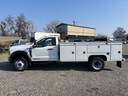 New 2024 Ford F550 4x4 Regular Cab Super Duty image 2