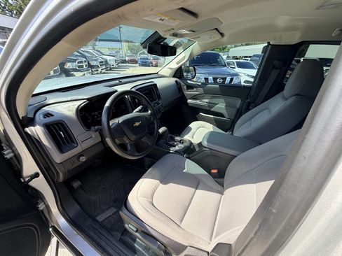 Used 2019 Chevrolet Colorado W/T RWD image 11