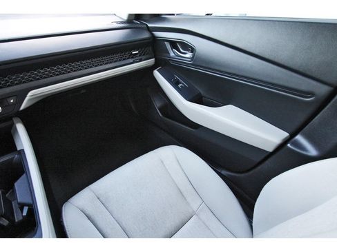 Used 2023 Honda Accord EX image 8