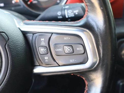 Used 2021 Jeep Gladiator Rubicon AWD/4WD image 12