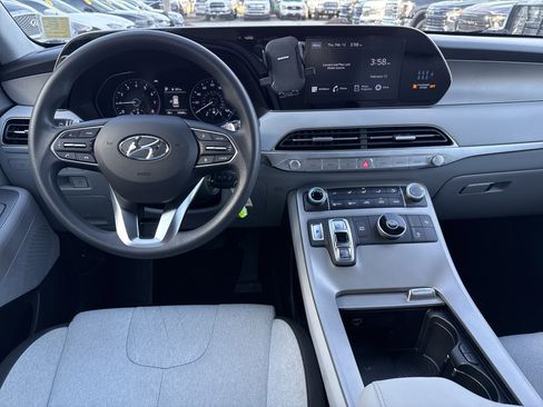 Used 2022 Hyundai Palisade SE image 21