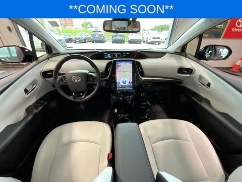 Used 2020 Toyota Prius Limited w/ Premium Convenience Package FWD image 8