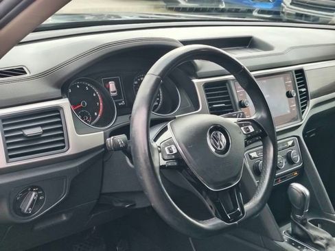 Used 2019 Volkswagen Atlas SE w/ Towing Package image 14