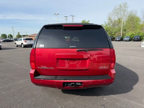 Used 2014 GMC Yukon XL SLT w/ SLT-2 Equipment Package RWD image 6