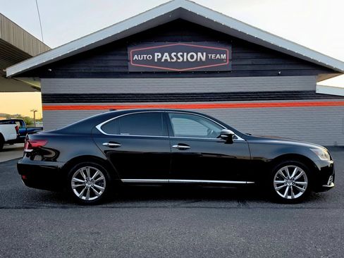 Used 2014 Lexus LS 460 w/ Comfort Package RWD image 6