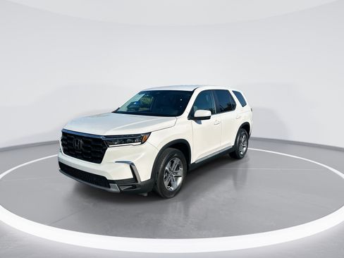 Used 2025 Honda Pilot EX-L image 5