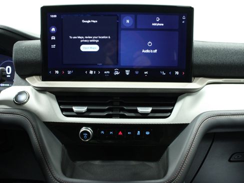 Used 2025 Ford Explorer Active w/ Active Comfort Package image 23