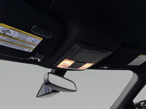 Used 2019 Ford Explorer XLT w/ Equipment Group 202A image 30