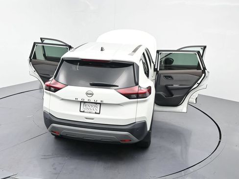 Used 2022 Nissan Rogue S FWD image 24