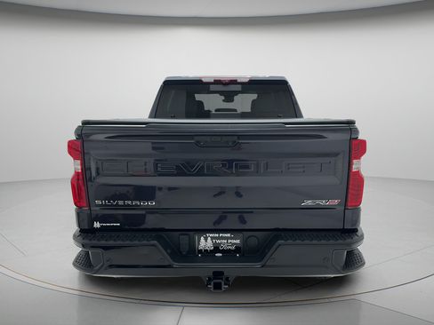 Used 2024 Chevrolet Silverado 1500 ZR2 w/ Technology Package AWD/4WD image 6