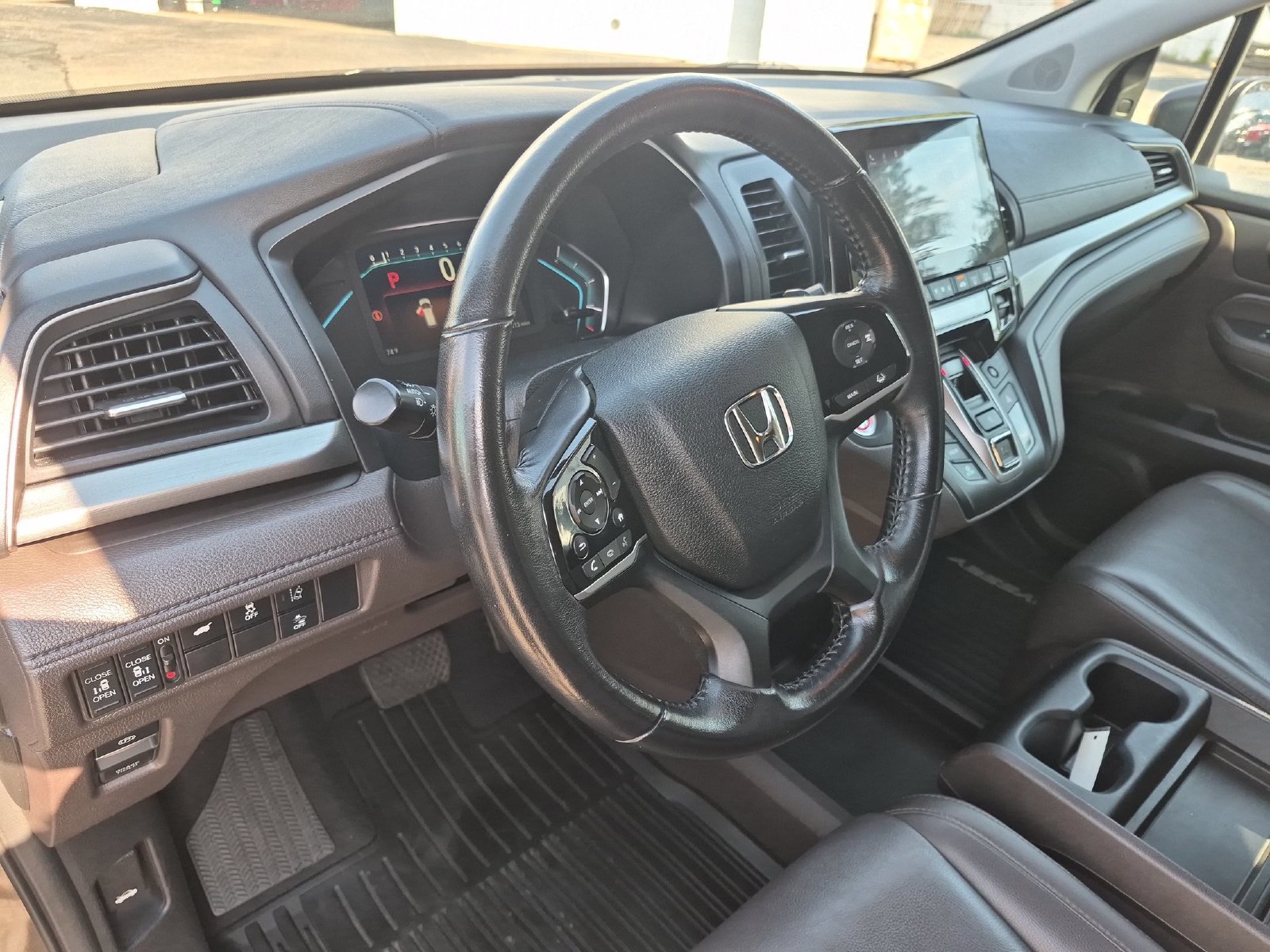 Used 2018 Honda Odyssey EX-L image 12