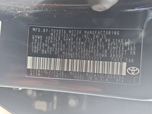 Certified 2025 Toyota Corolla SE image 34