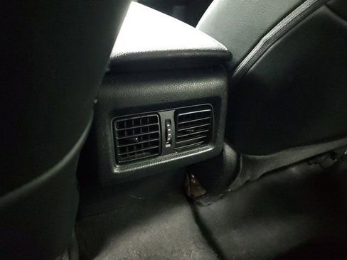 Used 2022 Toyota Camry XSE FWD image 12