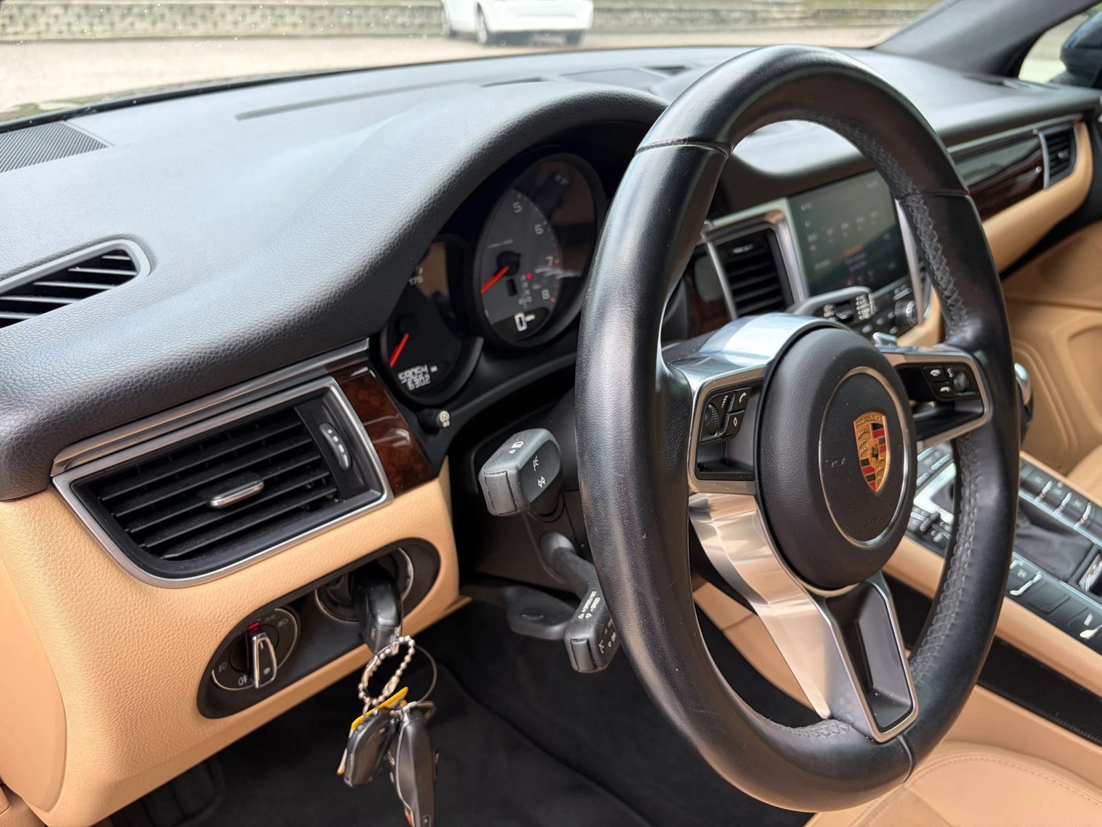 Used 2017 Porsche Macan S AWD/4WD image 45