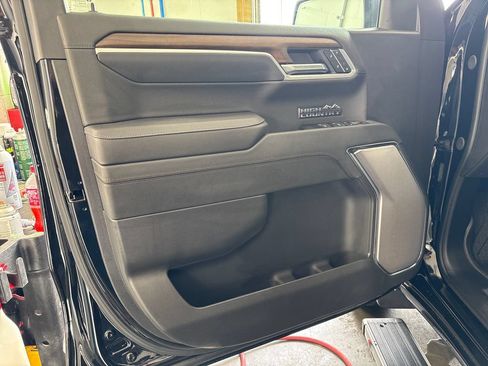 Used 2026 Chevrolet Silverado 1500 High Country AWD/4WD image 15
