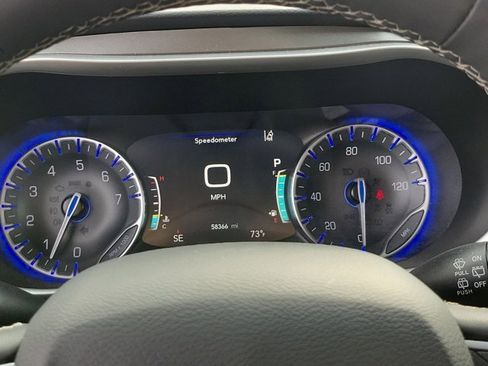 Used 2023 Chrysler Pacifica Touring-L image 26