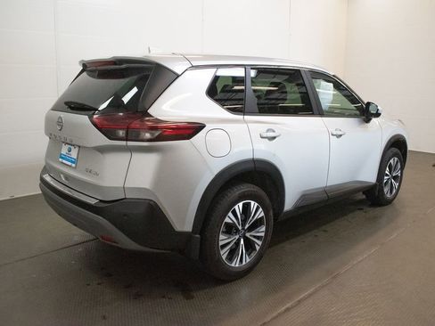 Used 2023 Nissan Rogue SV AWD/4WD image 4