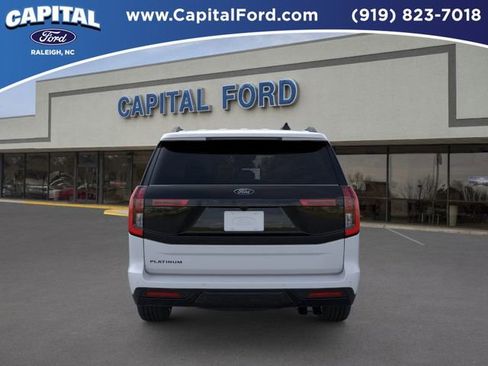 New 2026 Ford Expedition Platinum image 5