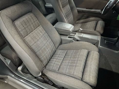 Used 1988 Ford Mustang GT RWD image 22