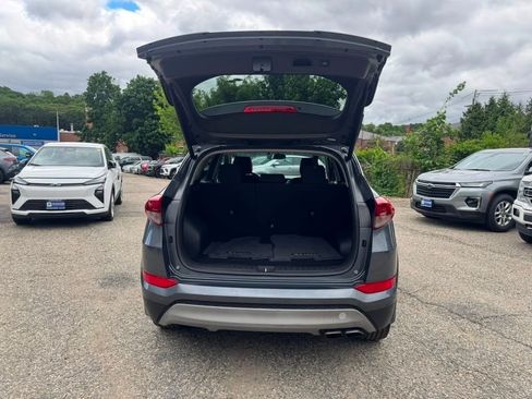 Used 2017 Hyundai Tucson Sport w/ Cargo Package AWD/4WD image 6