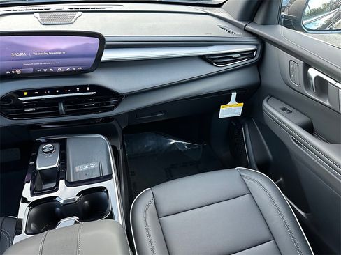 New 2026 Buick Enclave Preferred w/ Power Package image 19