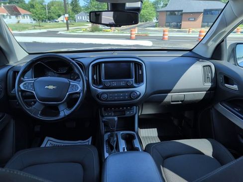 Used 2019 Chevrolet Colorado LT w/ LT Convenience Package AWD/4WD image 15
