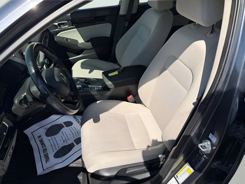 Used 2022 Honda Civic EX image 17