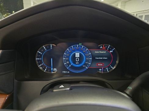 Used 2019 Cadillac Escalade Luxury AWD/4WD image 22