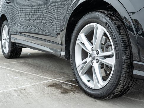 Used 2020 Audi Q3 2.0T Prestige w/ Prestige Package image 27