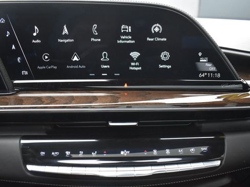 Used 2022 Cadillac Escalade Sport Platinum w/ LPO, ONYX Package AWD/4WD image 21