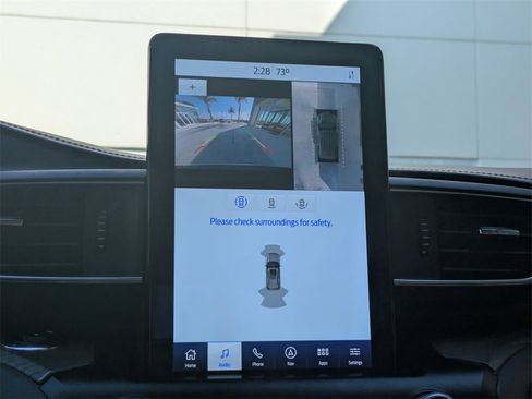 Used 2020 Ford Explorer Platinum w/ Premium Technology Package image 24