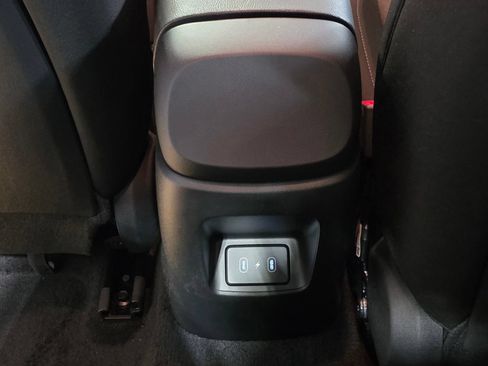 Used 2026 Hyundai Elantra SE FWD image 12