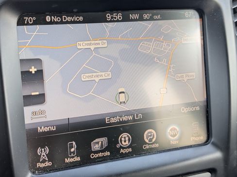 Used 2014 Jeep Cherokee Trailhawk w/ Comfort/Convenience Group AWD/4WD image 10