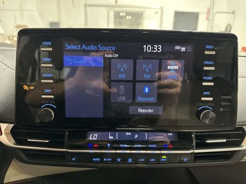 Used 2022 Toyota Sienna XLE FWD image 16