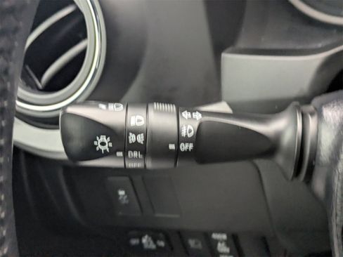 Used 2020 Toyota Tacoma TRD Sport w/ Phone Cable & Charge Package image 30