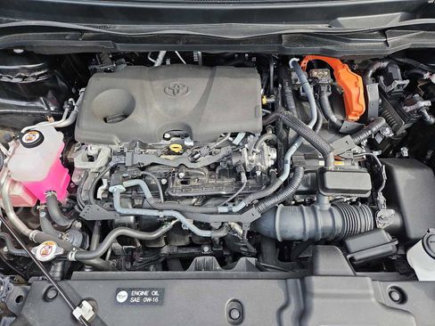 Used 2023 Toyota Sienna XLE w/ XLE Plus Package AWD/4WD image 38