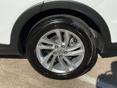 Used 2025 Buick Envista Preferred image 8